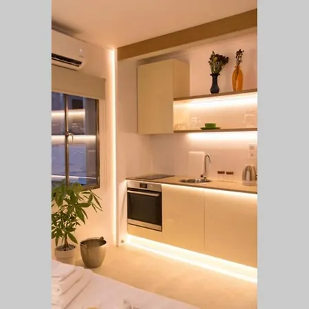 New Luxury Apt- Syntagma Historic Center - Daphne * Athen