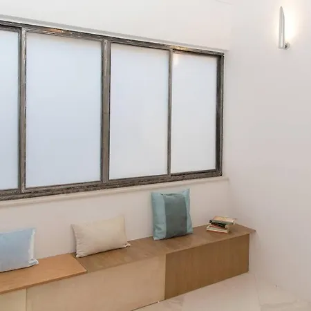 New Luxury Apt- Syntagma Historic Center - Daphne * Athen