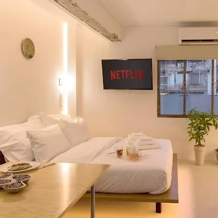 New Luxury Apt- Syntagma Historic Center - Daphne * Athen